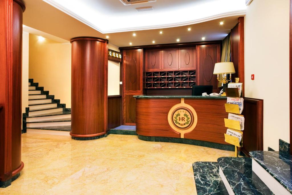 洛燕酒店 苏尔莫纳 外观 照片